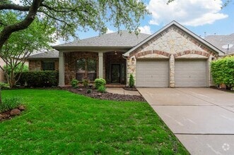Building Photo - 2815 Madison Dr
