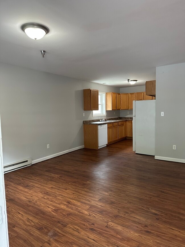Building Photo - 15 LLC-80 Sailly Avenue