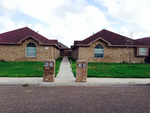 Building Photo - 3809 W Sarah Evans St