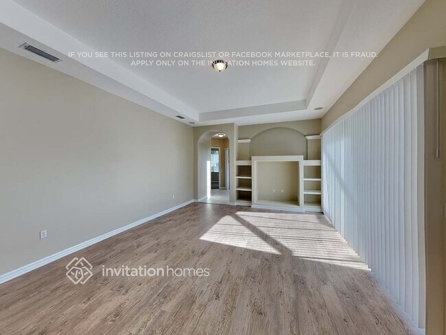 Foto del edificio - 7119 Pine Valley St