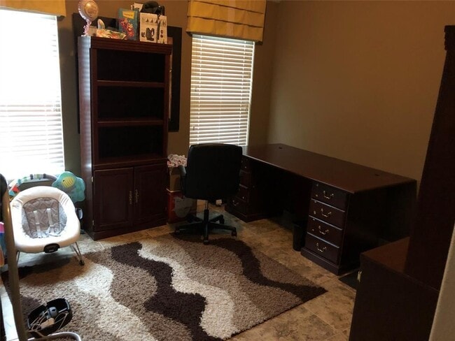 Foto del edificio - 6018 Orchard Trail Dr