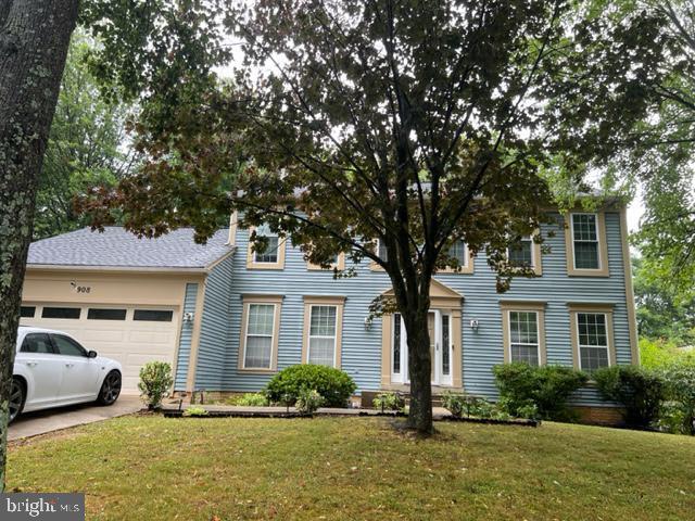 Foto principal - 908 Chatsworth Dr