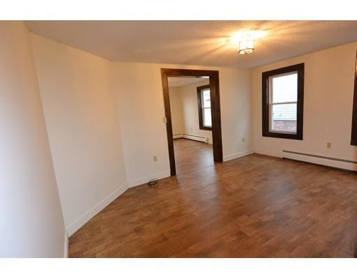 Building Photo - 179 Pleasant St