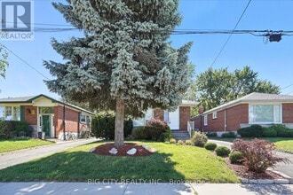 Building Photo - 7 Armitage Dr