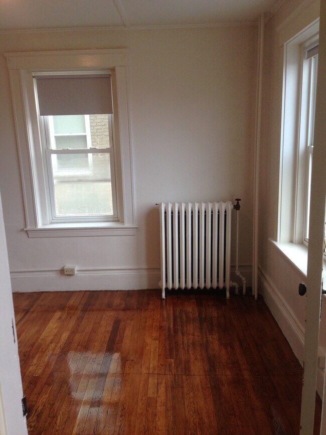Building Photo - 296 Washington St