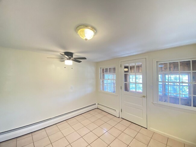 Foto del edificio - 94 Millville St