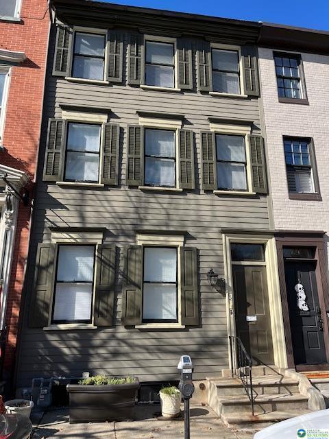 Foto principal - 62 N 2nd St