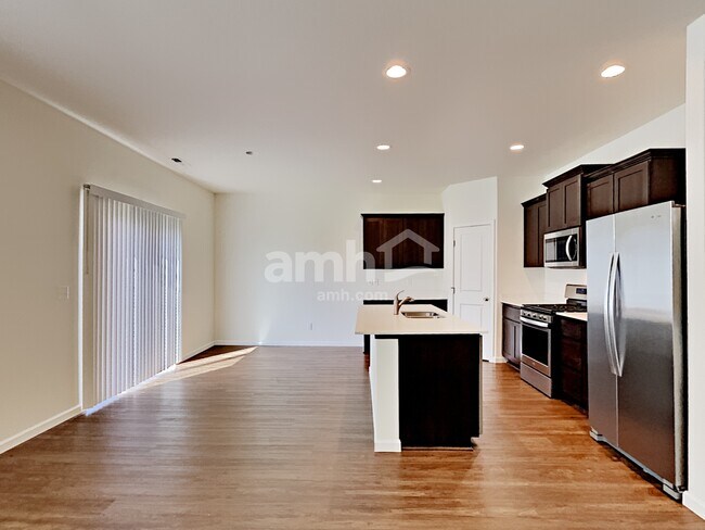 Building Photo - 1950 NW 23rd St