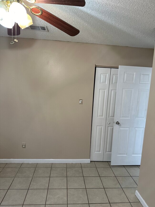 Foto del edificio - 3802 Jupiter Dr