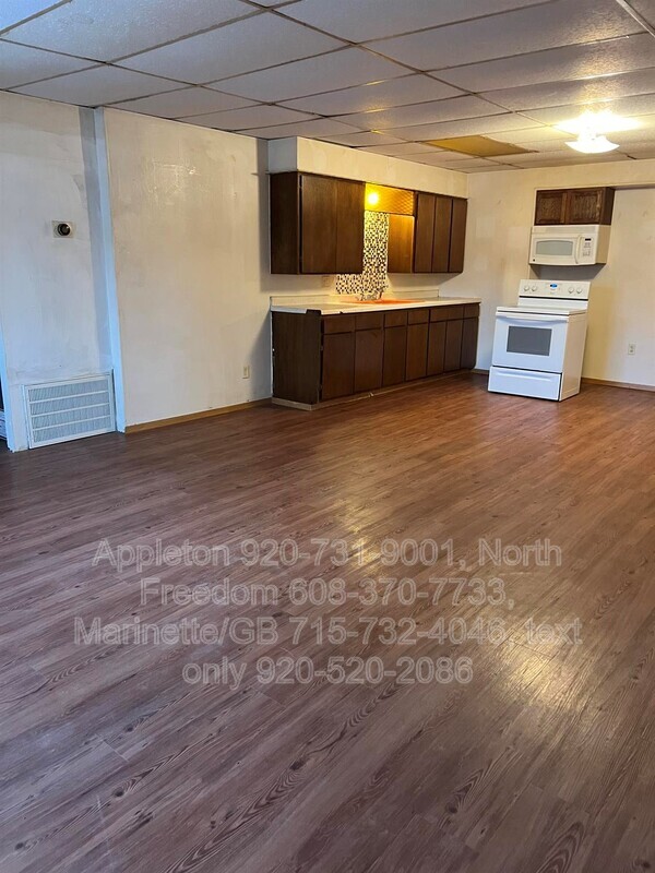 Foto del edificio - 222 E Main St