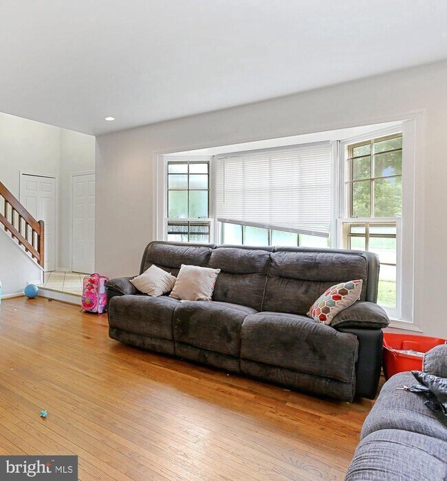 Foto del edificio - 13802 Poplar Tree Rd