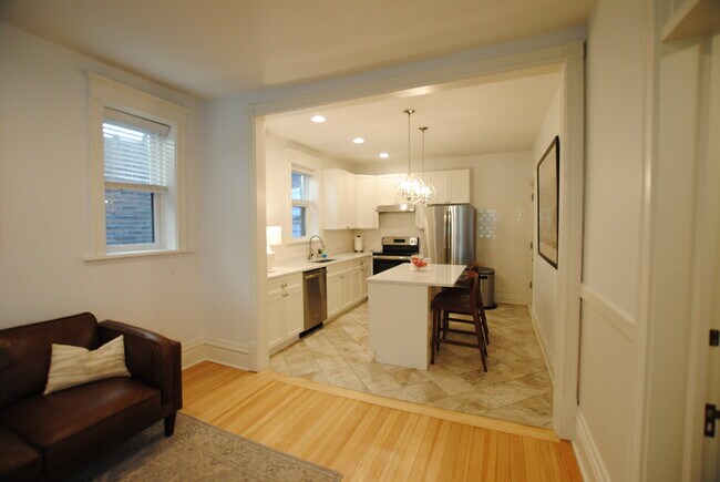 Foto del edificio - 535 W Wrightwood Ave