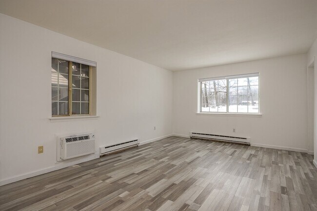 Foto del edificio - 506 Fox Run Ln