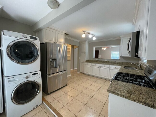 Foto del edificio - 3225 James Ave Fort Worth TX, 76110