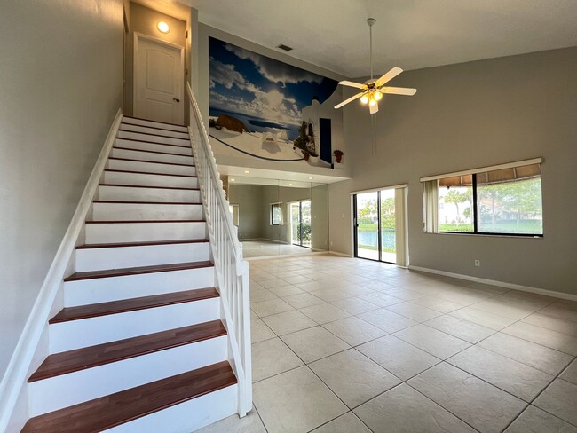 Building Photo - Large 2 Bedroom 2 Bathroom With Vaulted Ce...