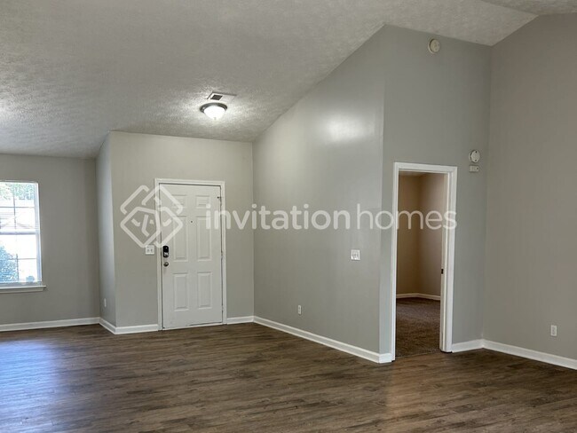 Building Photo - 186 Crestbend Ln