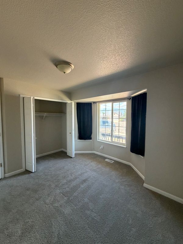 Foto del edificio - 4971 Brant Rd