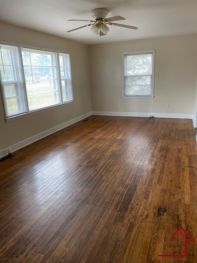 Building Photo - 1338 Woodland Ave