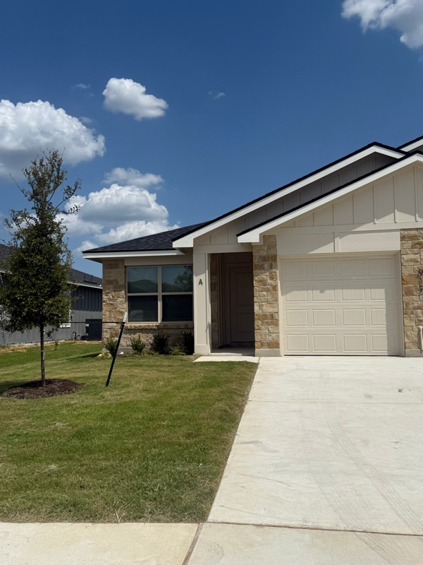 Primary Photo - 912 Cherry Laurel Ln