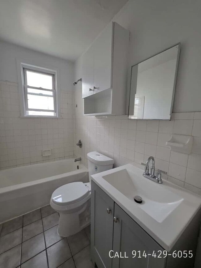 Foto del edificio - 10 Eastview Ave