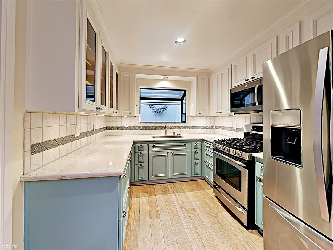 Primary Photo - 4530 Clarewood Dr