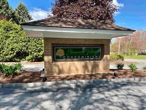 Building Photo - 609 Elmwood Dr