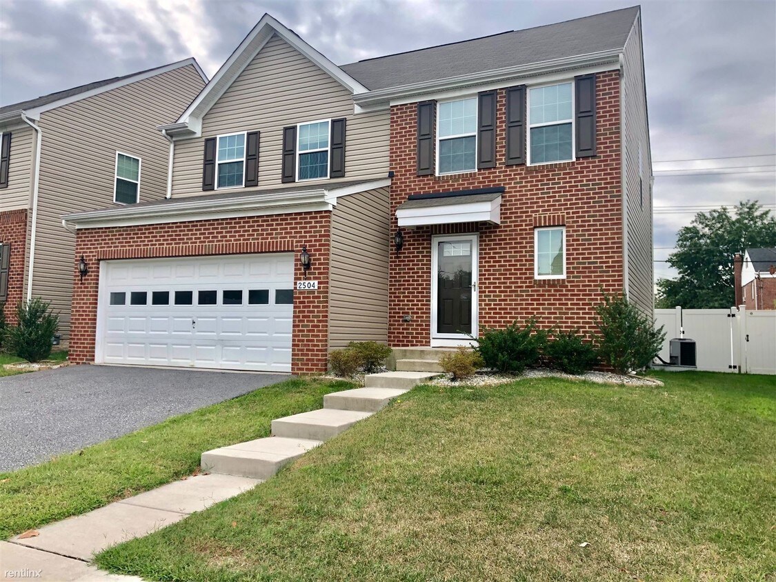 3 br, 3.5 bath House 2504 Yorkway House Rental in Dundalk, MD