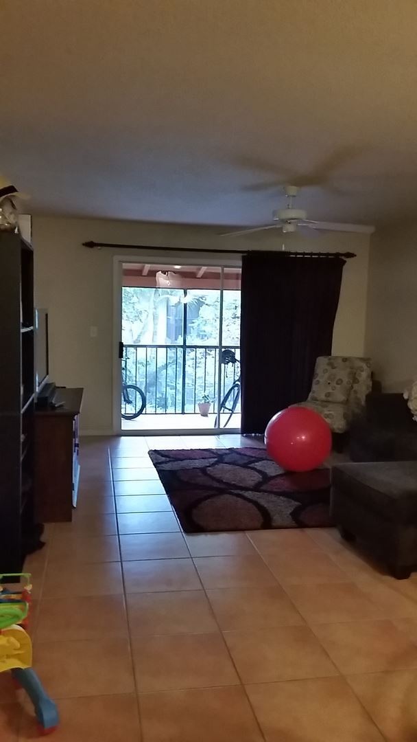 Foto del edificio - 746 E Michigan St