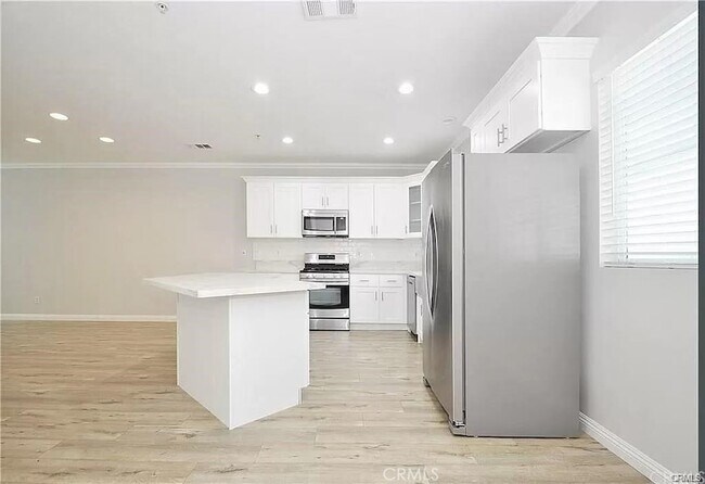 Foto del edificio - 1282 Tiger Eye Dr