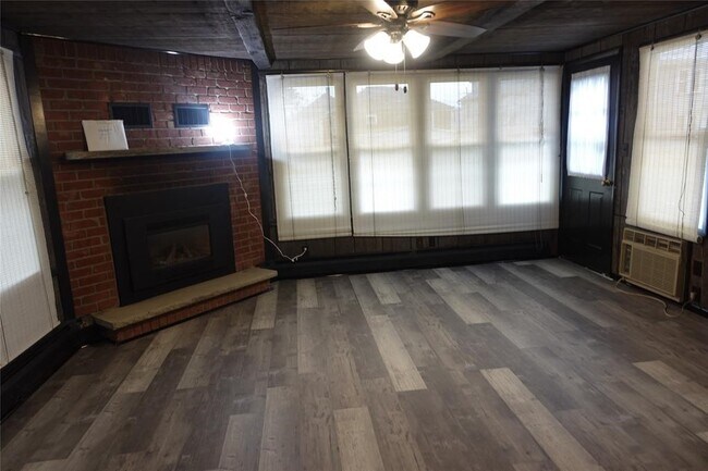 Foto del edificio - 304 Massachusetts Ave