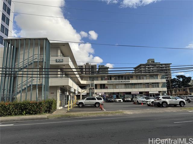 Foto del edificio - 223 Saratoga Rd