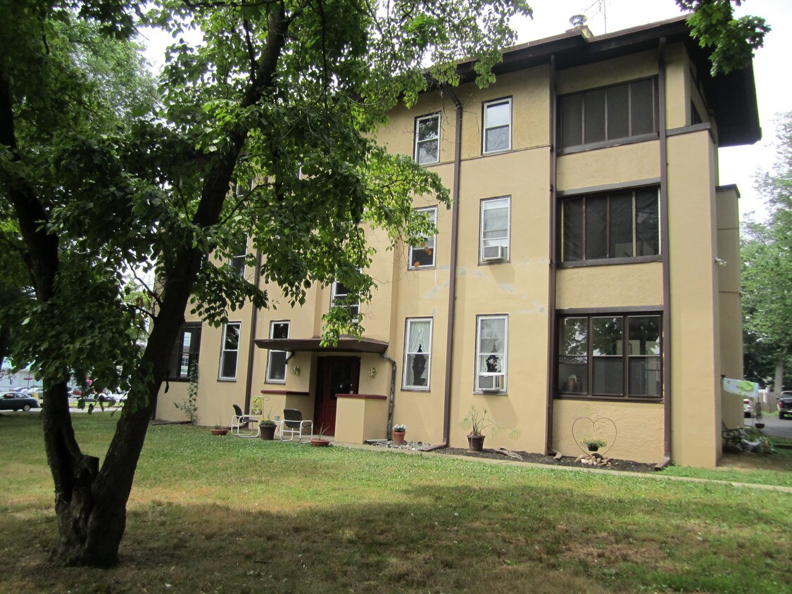 705 Crown St Apartments in Morrisville, PA