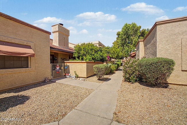 Building Photo - 6900 E Gold Dust Ave
