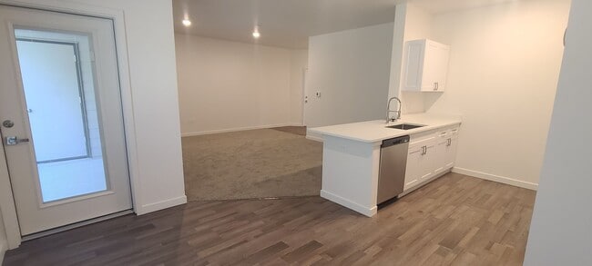 Interior Photo - Meadow Brook Villas I