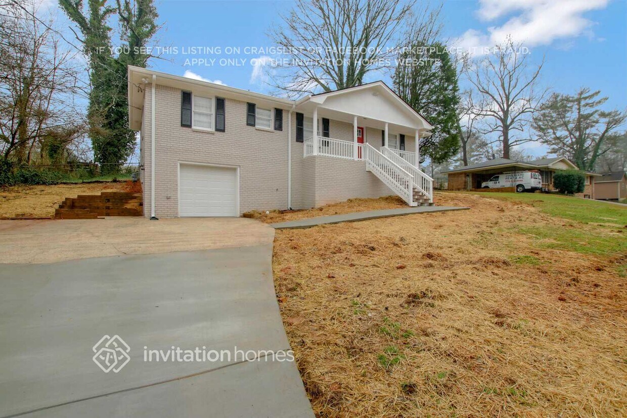 Primary Photo - 3881 Blythewood Cir