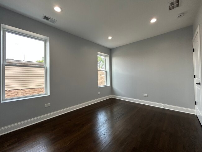 Building Photo - 6546 S Campbell Ave