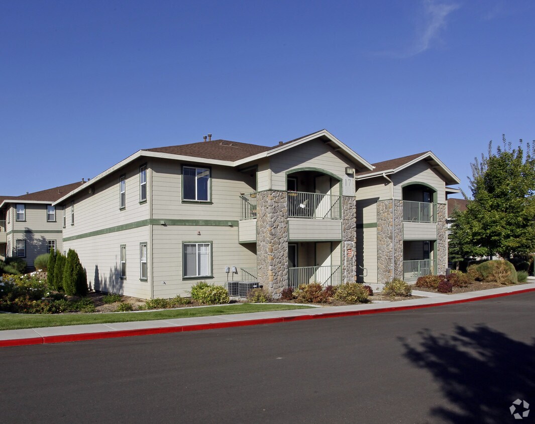 Foto principal - The Village at Wildcreek Apartments