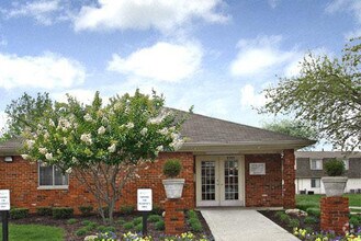 Legend At Speedway Apartments Reviews Legend At Speedway Apartments Reviews