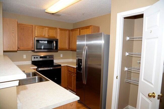 Foto del edificio - 406 Crooked Pine Trail