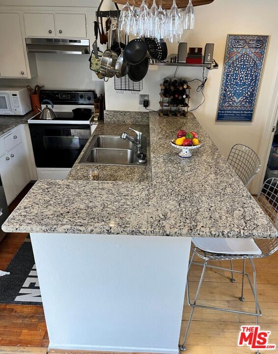 Foto del edificio - 1885 Veteran Ave