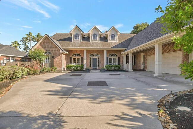 Foto del edificio - 6615 Butler Oaks Ct