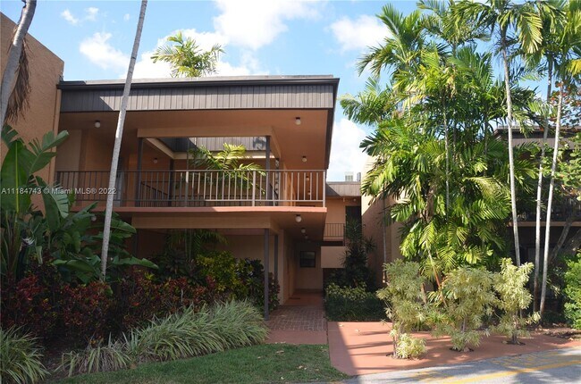 Foto del edificio - 8851 N New River Canal Rd