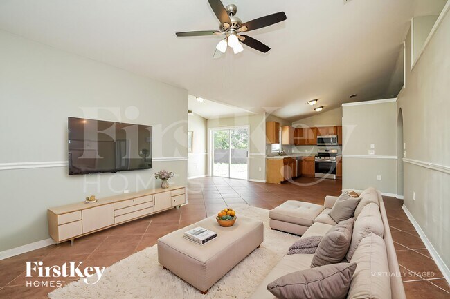 Foto del edificio - 1120 NW 11th Pl