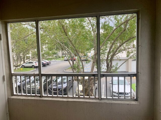 Foto del edificio - 2881 N Oakland Forest Dr