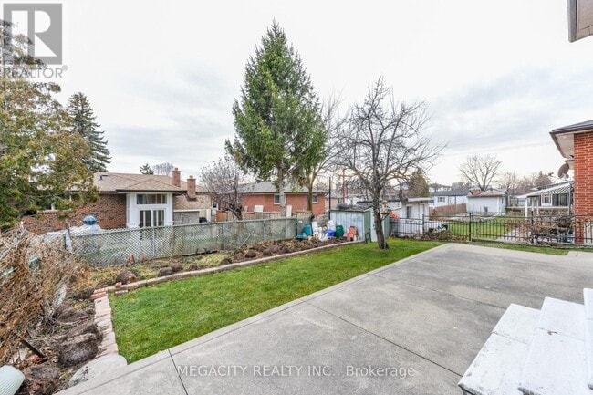 Building Photo - 27 Kiskadee Dr