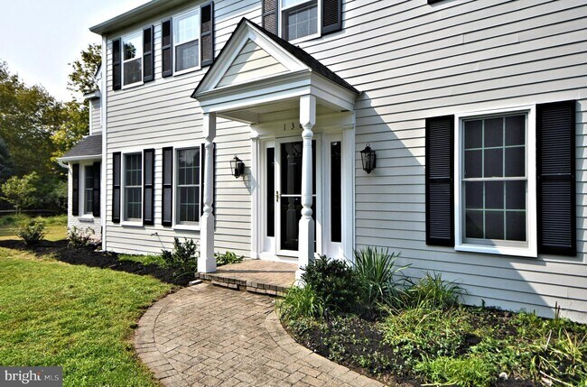 Building Photo - 1385 Eagle Rd