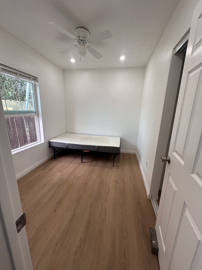 Foto del edificio - 15509 Denley St