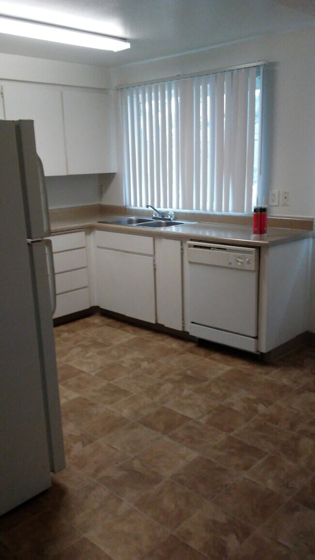 Foto del edificio - 2710 NE Division St