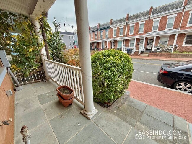 Foto del edificio - 2011 4th St NW