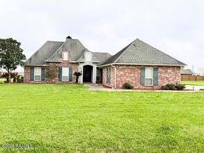 Building Photo - 4017 Coco Miquel Rd